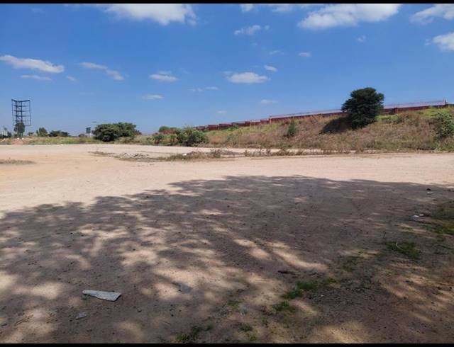 BUSINESS PROPERTY TO RENT IN BENROSE